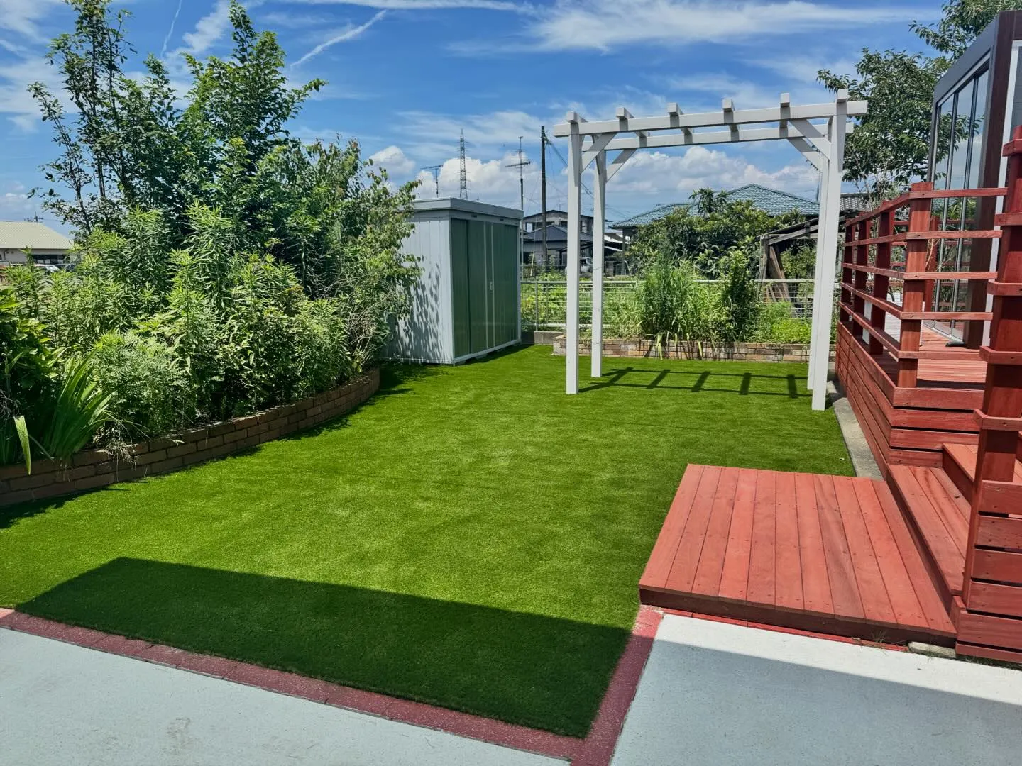 先日、施工させて頂いたお庭です。